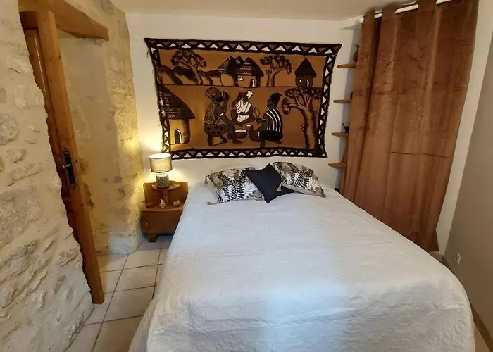 Апартаменты Le Petit Cocon Venejan